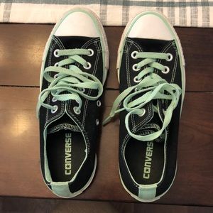 all star converse. Size 8